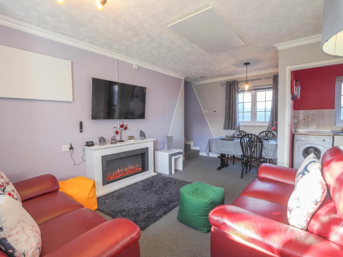 Trenewydd Farm Holiday Cottages Cardigan Eksteriør billede