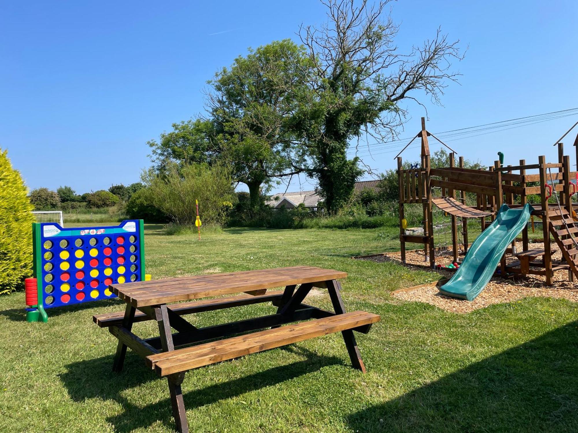 Trenewydd Farm Holiday Cottages Cardigan Eksteriør billede